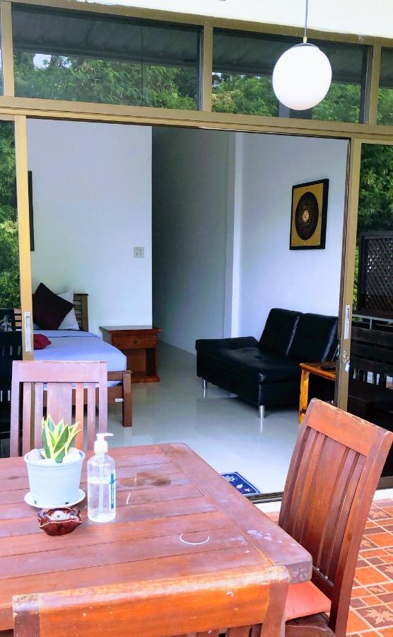 Daisy'S 2 Bedroom Family Home For Up To 5 Guests With Garden & Bbq Szamed-sziget Kültér fotó