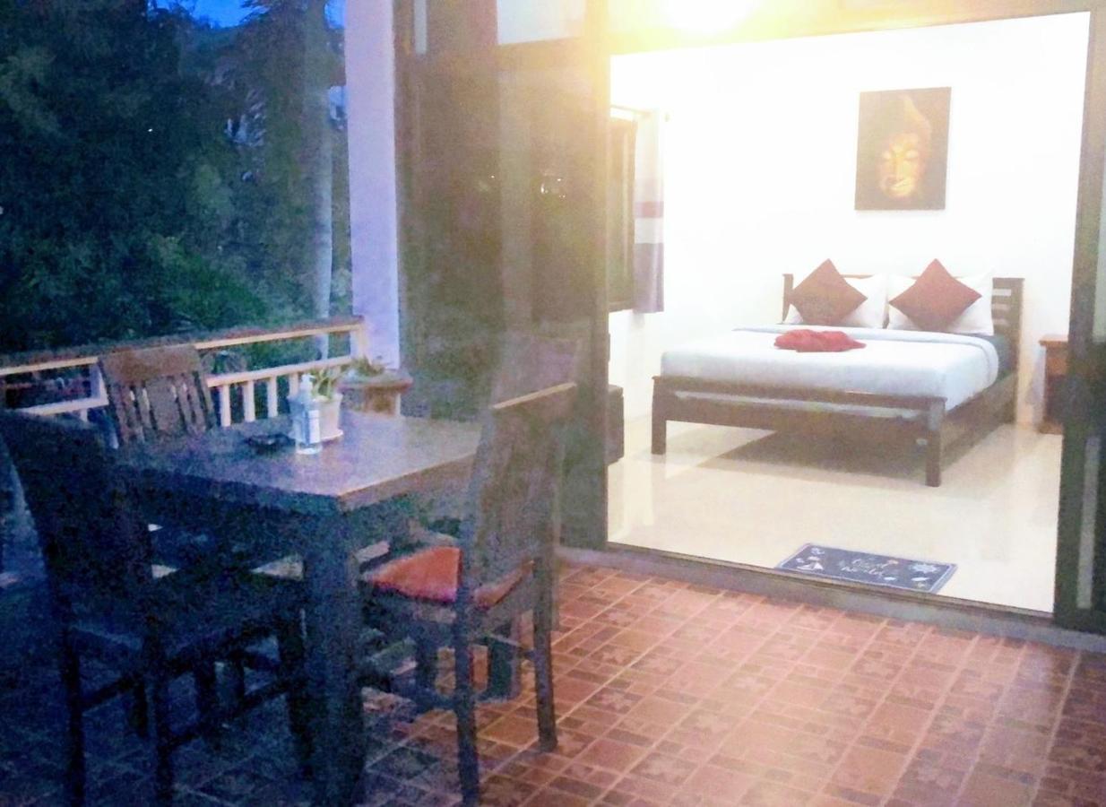 Daisy'S 2 Bedroom Family Home For Up To 5 Guests With Garden & Bbq Szamed-sziget Kültér fotó